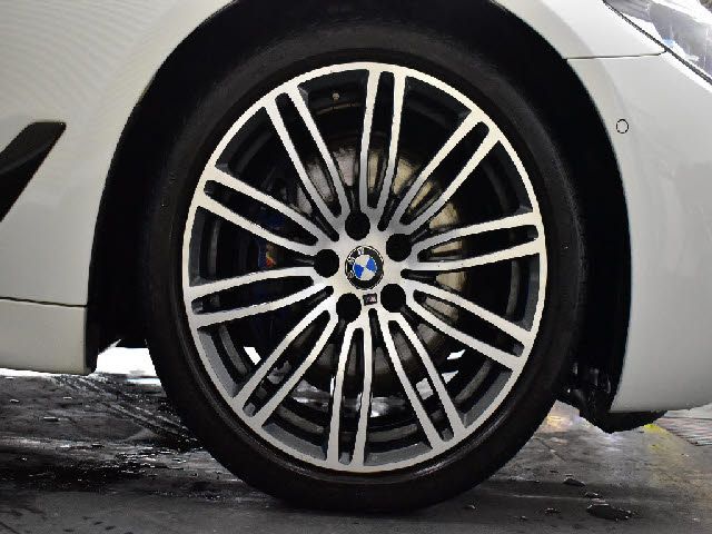 BMW 5 Series sedan