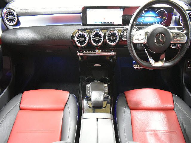 MERCEDES BENZ CLA class