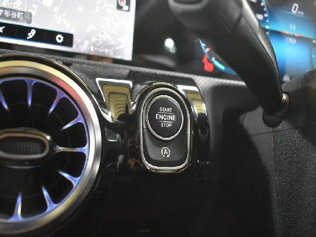 MERCEDES BENZ CLA class