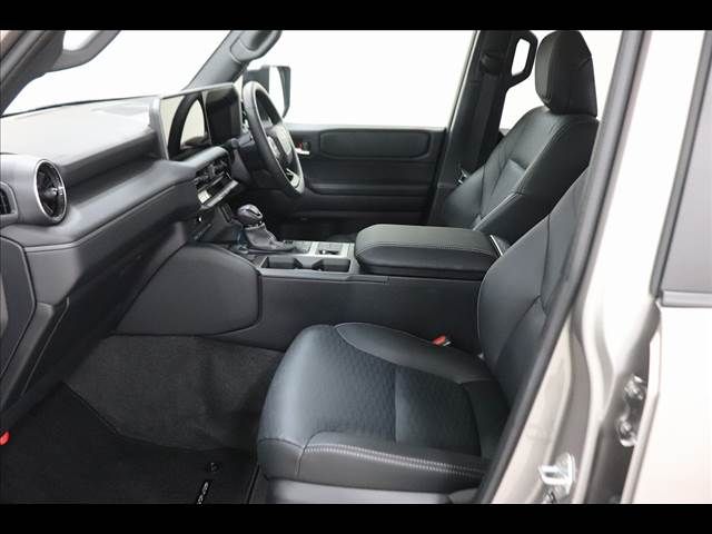 LANDCRUISER 250