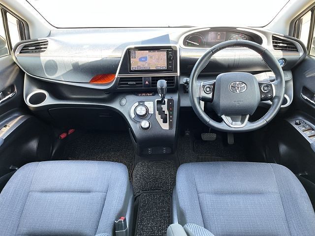SIENTA HYBRID