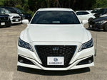 CROWN sedan