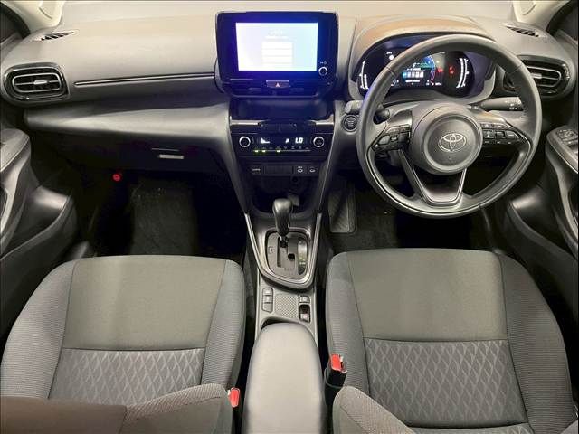 YARIS CROSS