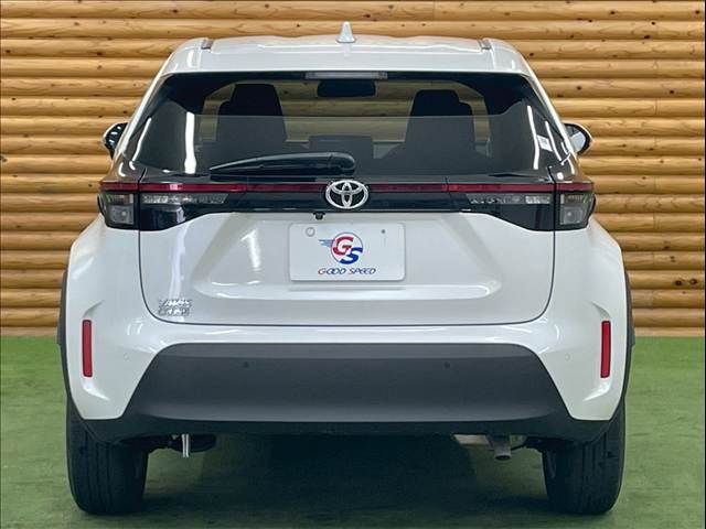 YARIS CROSS