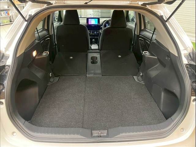 YARIS CROSS