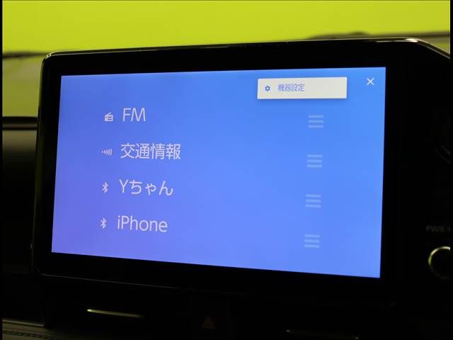 VOXY HYBRID