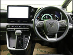 VOXY HYBRID