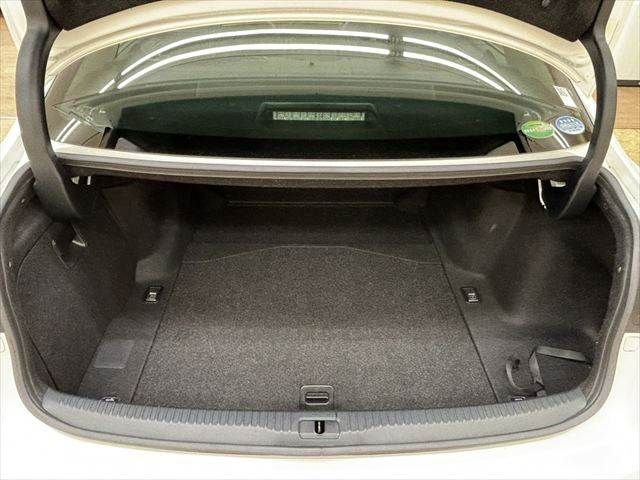 LEXUS IS300h