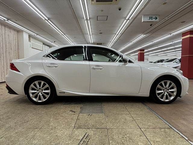 LEXUS IS300h