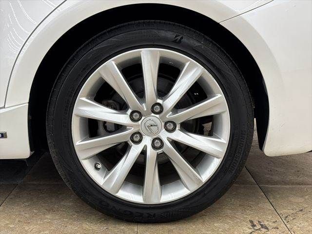 LEXUS IS300h