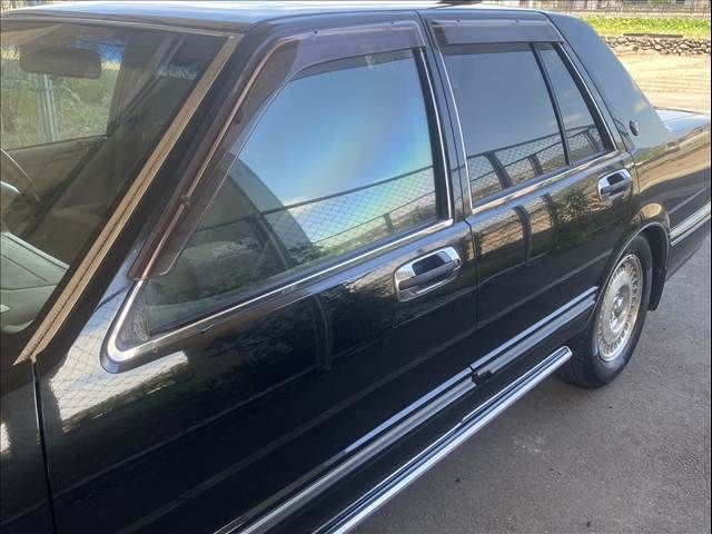 CEDRIC sedan