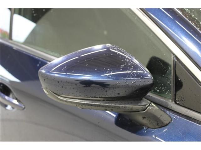 MAZDA3 SEDAN