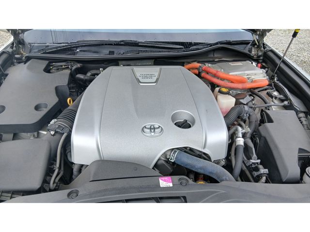 CROWN MAJESTA HYBRID