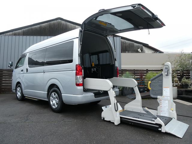 HIACE van 2WD
