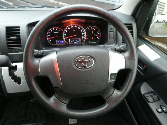 HIACE van 2WD