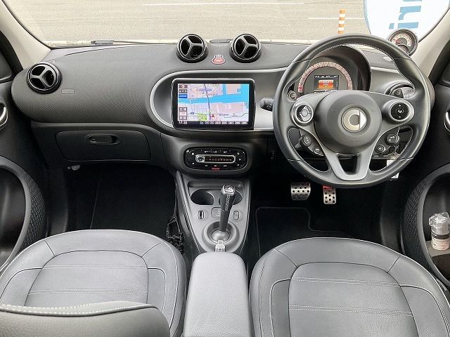 SMART FORFOUR