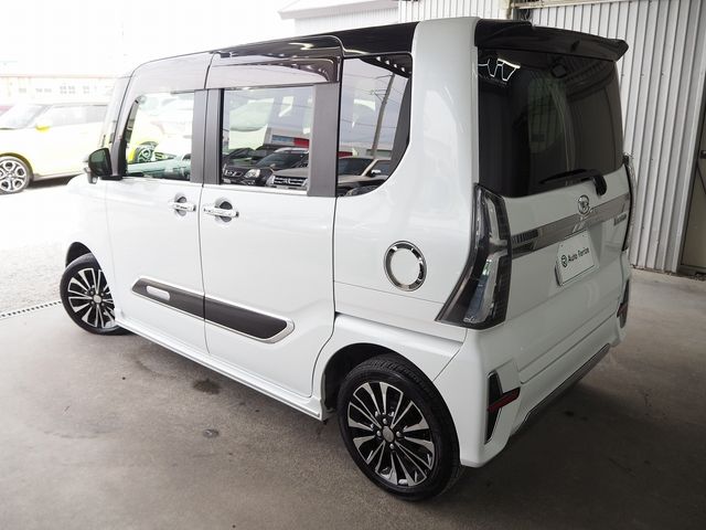TANTO CUSTOM 4WD