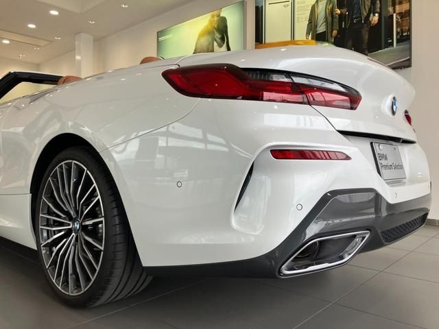 BMW 8series open