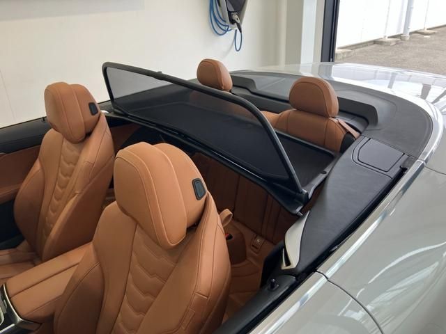 BMW 8series open