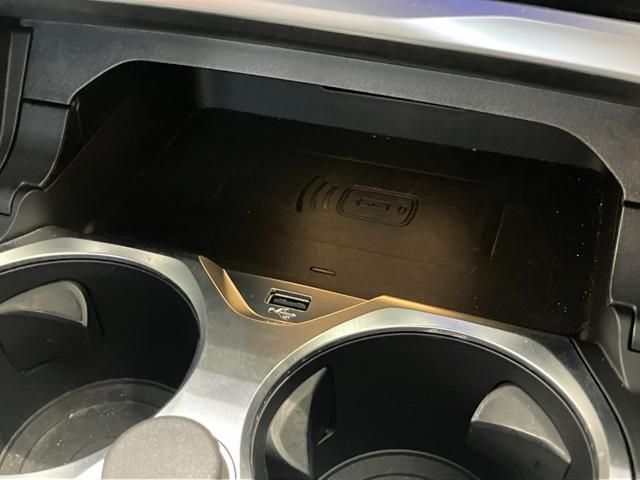 BMW 8series open