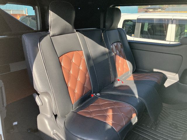 HIACE van 4WD