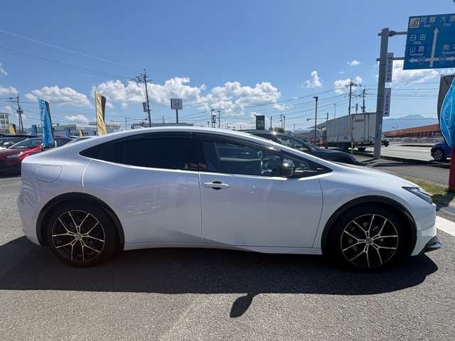 PRIUS PHV