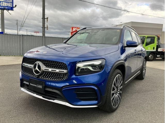 MERCEDES BENZ GLB