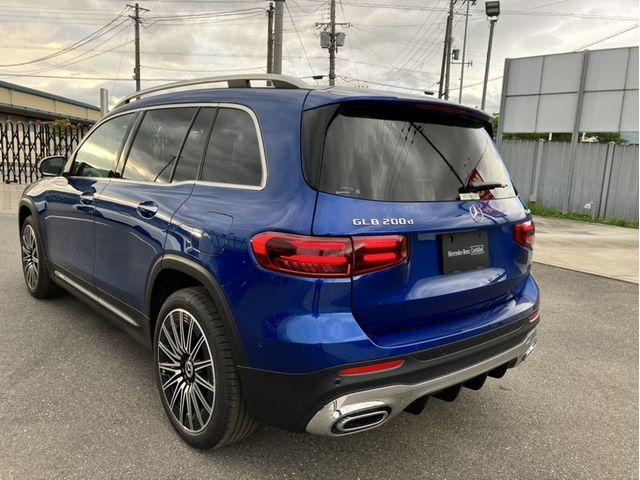 MERCEDES BENZ GLB