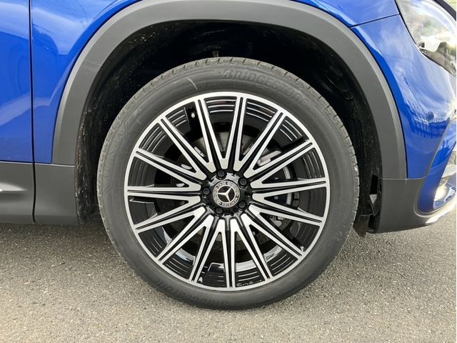 MERCEDES BENZ GLB