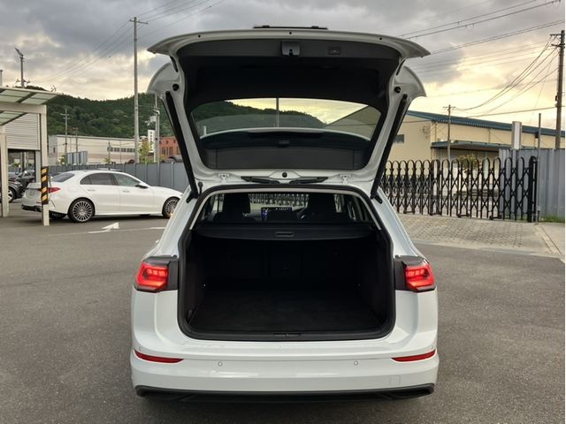 VOLKSWAGEN GOLF VARIANT