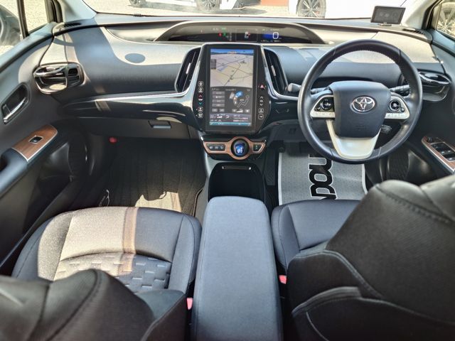 PRIUS PHV