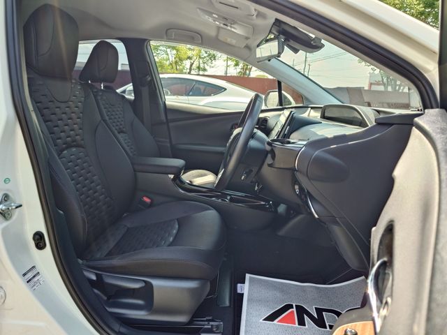 PRIUS PHV