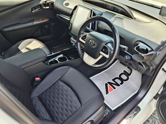 PRIUS PHV