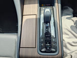 CROWN sedan hybrid