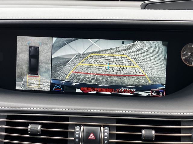 LEXUS LS500h 4WD