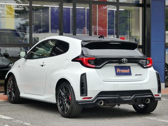 GR YARIS
