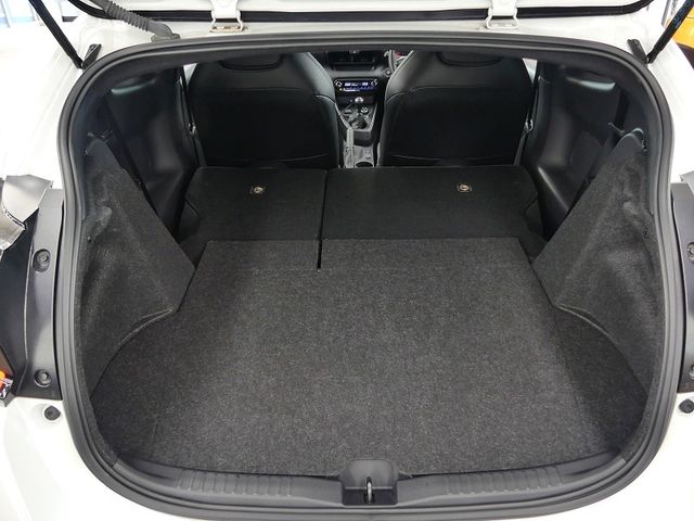 GR YARIS