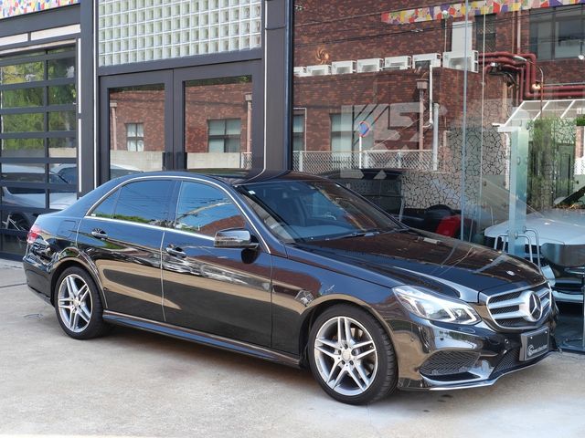 MERCEDES BENZ E class sedan