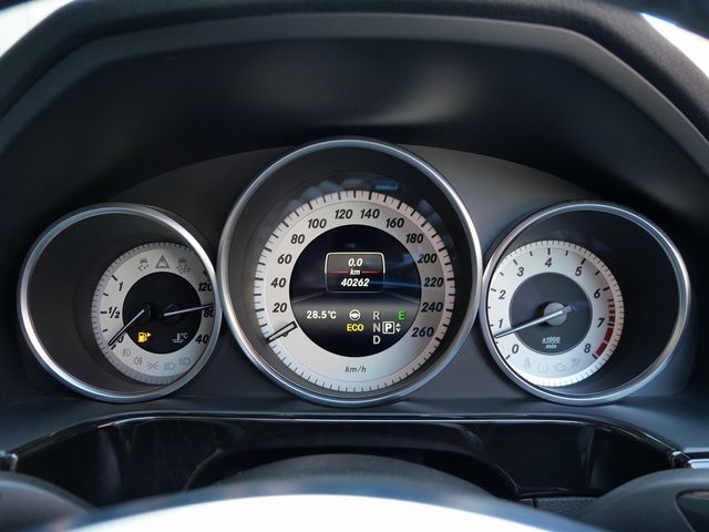 MERCEDES BENZ E class sedan
