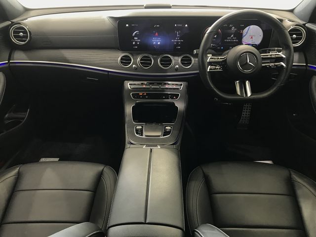 MERCEDES BENZ E-Class sedan