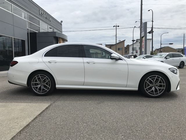 MERCEDES BENZ E-Class sedan
