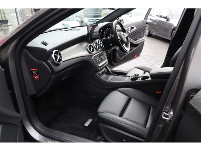 MERCEDES BENZ GLA class