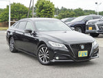 CROWN sedan hybrid