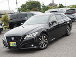 CROWN sedan hybrid