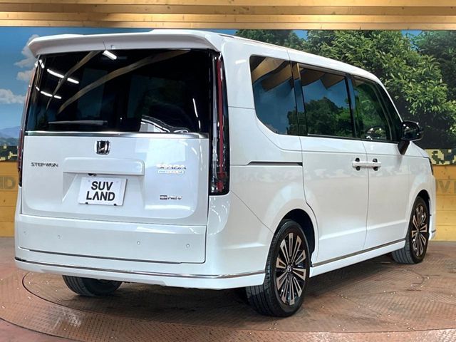 STEPWAGON e:HEV SPADA