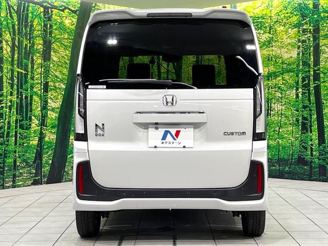 N-BOX CUSTOM