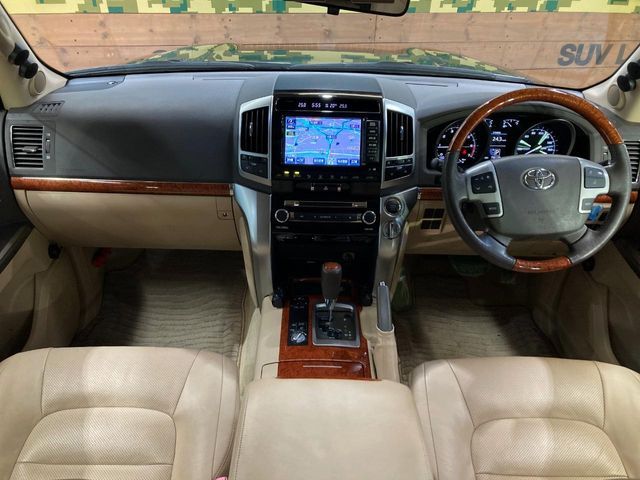 LANDCRUISER wagon