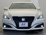 CROWN sedan hybrid