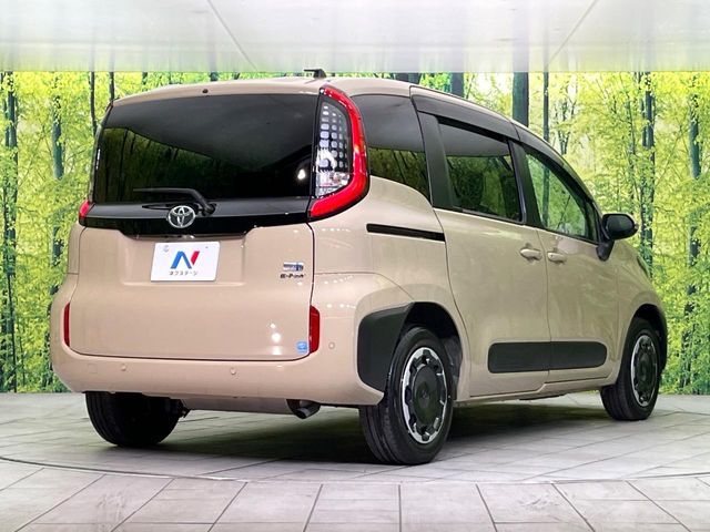 SIENTA HYBRID