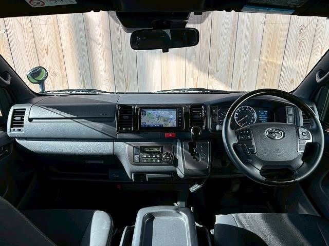HIACE van 4WD